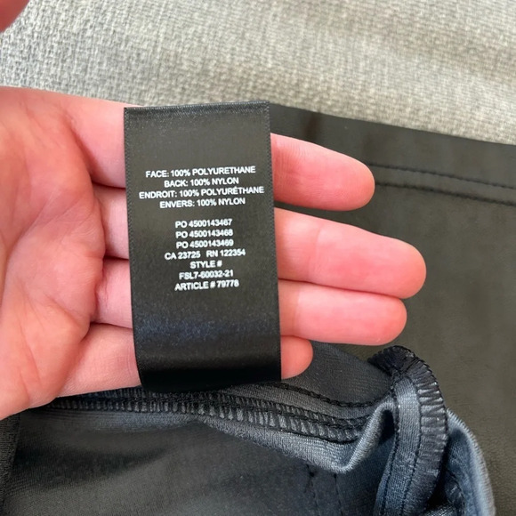 Aritzia Black Vegan Leather Pants Size 0 - Picture 5 of 6